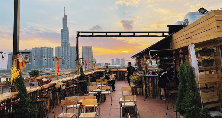 Chênh Vênh Rooftop Cafe - Những quán cafe đẹp ở quận 2