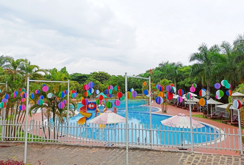 Trải nghiệm vui chơi ở hồ bơi Mimosa sang trọng tại KDL Thác Giang Điền