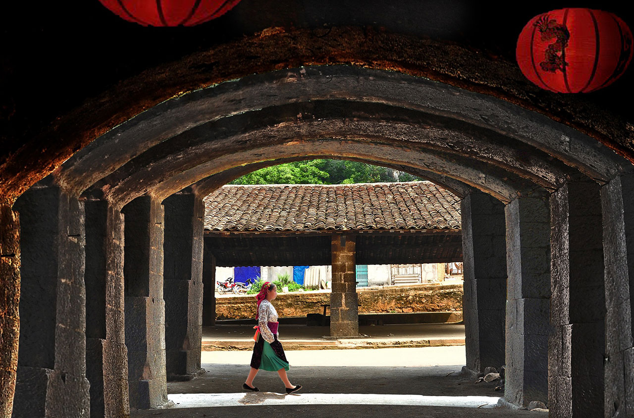 Khám phá nét đẹp cổ kính của phố cổ Đồng Văn Hà Giang
