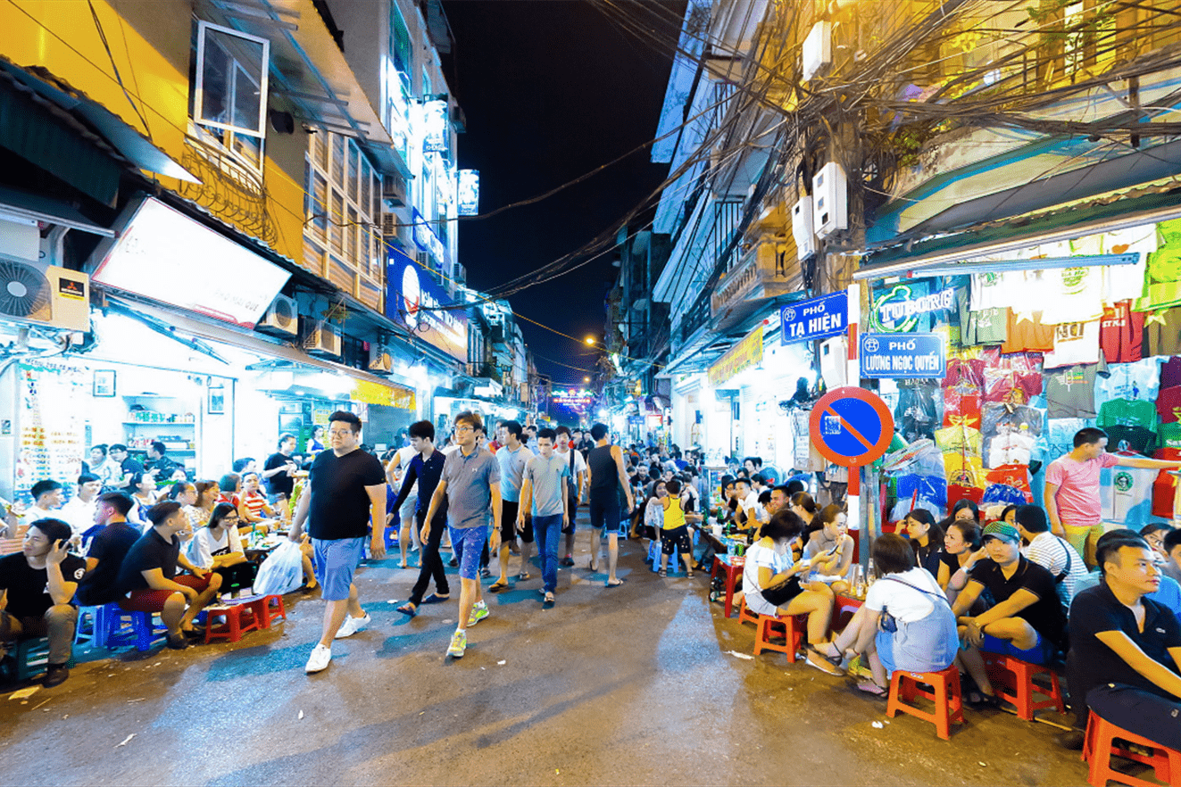 Vẻ đẹp của phố Tạ Hiện Hà Nội