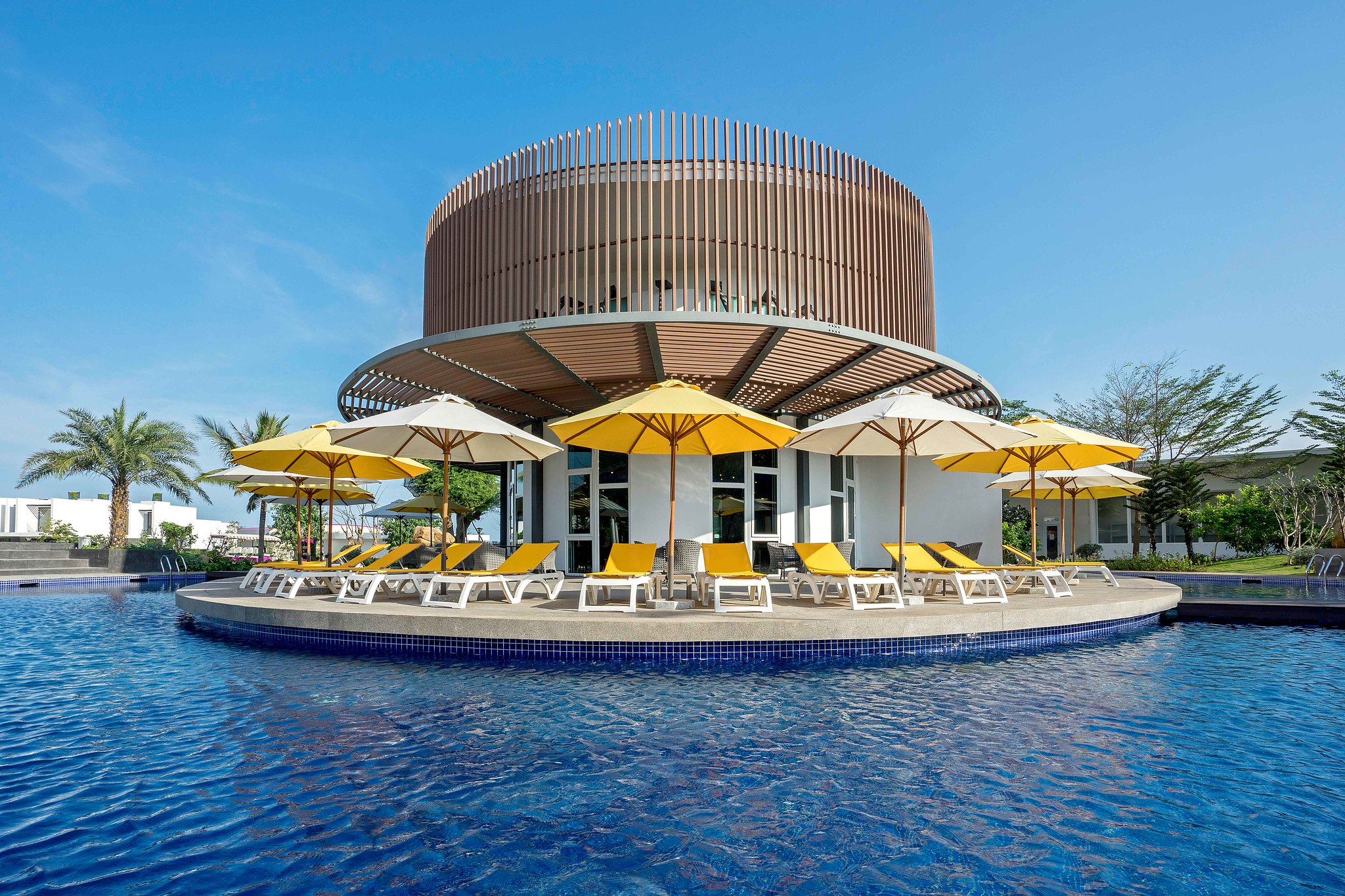 Oceanami Villas & Beach Club - Khu nghỉ dưỡng hoa lệ tại Vũng Tàu 