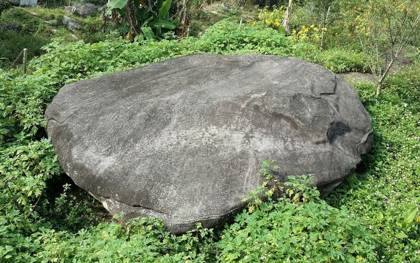 Bãi đá cổ Sapa - Vẻ đẹp huyền bí tại núi rừng Tây Bắc