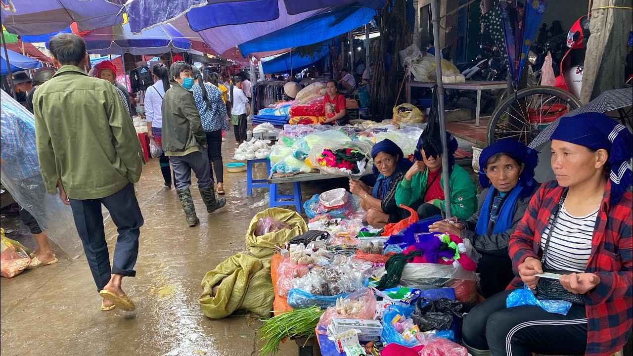 Chợ Mường Khum
